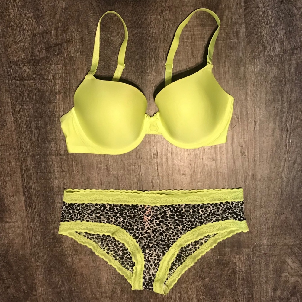 Bra & panty set (NWOT)
